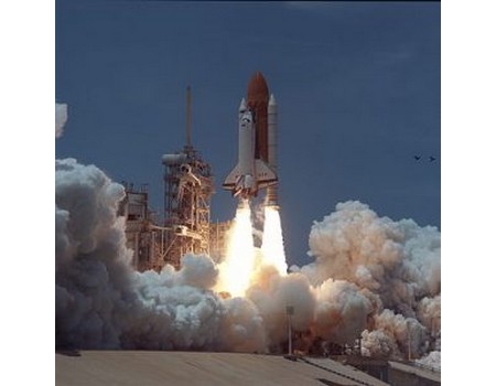 Décollage de la fusée mission STS-94